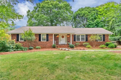 3711 Benchley Rd, Winston Salem, NC 27106