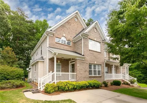 15 Penton Ridge Ct, Greensboro, NC 27455