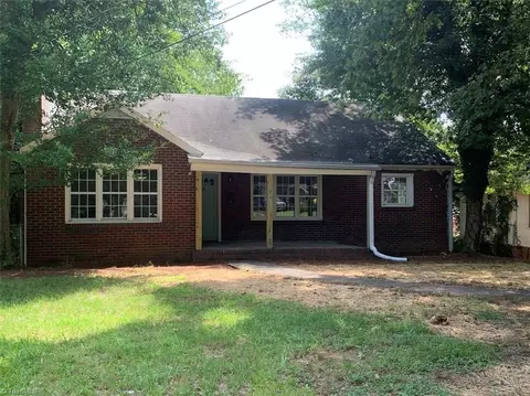 317 Forest Hill Ave, Winston Salem, NC 27105