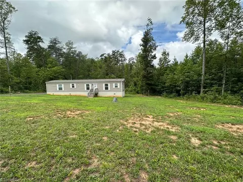 10444 Park Springs Rd, Ruffin, NC 27326