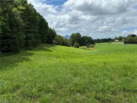 1 01 - Chestnut Grove Rd, King, NC 27021