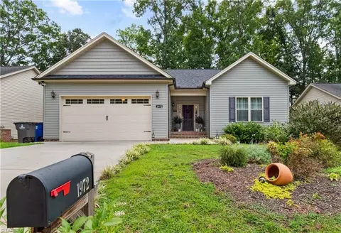 1972 Tea Berry Ln, Winston Salem, NC 27127