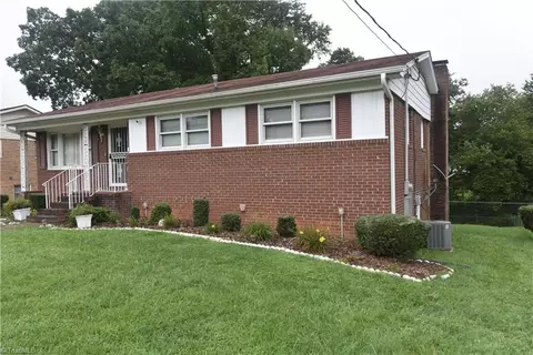 3851 Whitfield Rd, Winston Salem, NC 27105