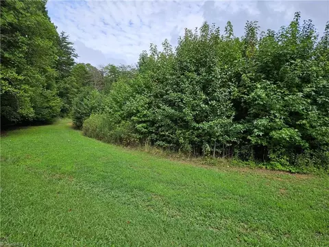 Nn 13 Acres Dennis Road, Walnut Cove, NC 27052