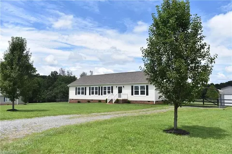 1106 Carson James Dr, Boonville, NC 27011