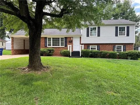 3826 Draper St, Winston Salem, NC 27105