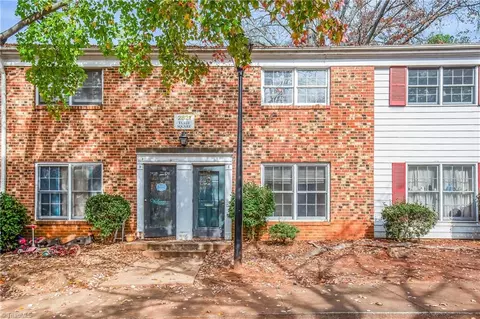 2821 Tully Sq #E, Winston Salem, NC 27106