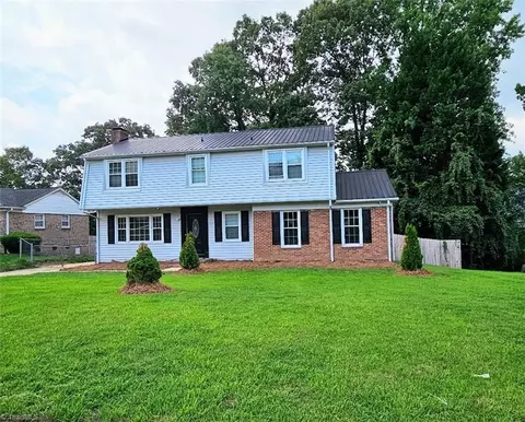 Exterior - 2016 Briarcliff Dr, High Point, NC 27265 photo 3 of 3