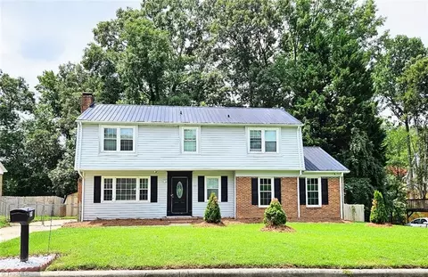 Exterior - 2016 Briarcliff Dr, High Point, NC 27265 photo 2 of 3
