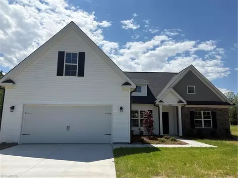 864 Midway School Rd, Winston Salem, NC 27107