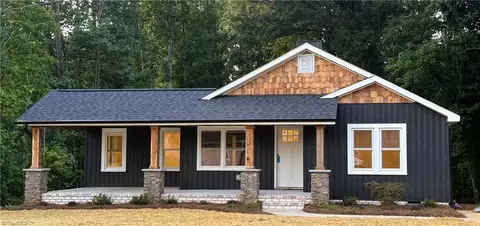 7125 Franklin Rd, Lewisville, NC 27023