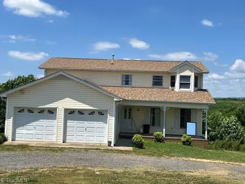 595 Fannie Simmons Rd, Mount Airy, NC 27030