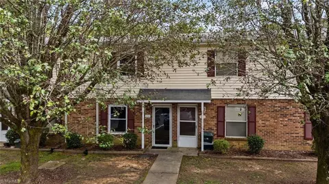 630 Cedarbrook Ct, Lewisville, NC 27023