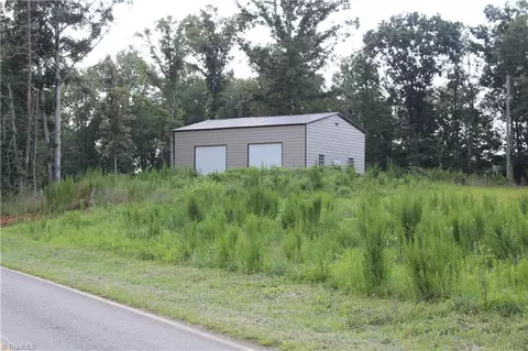 940 Old Rockford Rd, Dobson, NC 27017