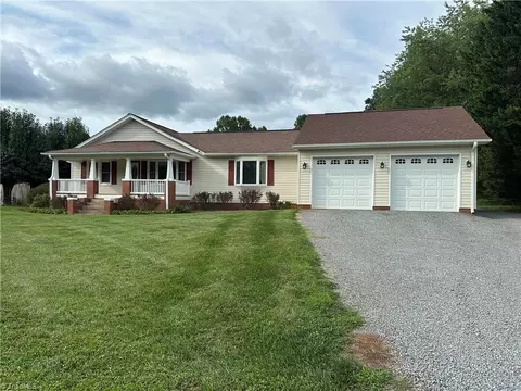 955 Old Highway 21, State Road, NC 28676