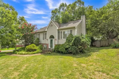 1920 Embark Dr, Kernersville, NC 27284