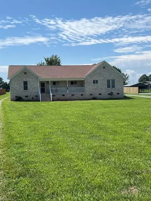 4799 Liberty Grove Rd, Liberty, NC 27298