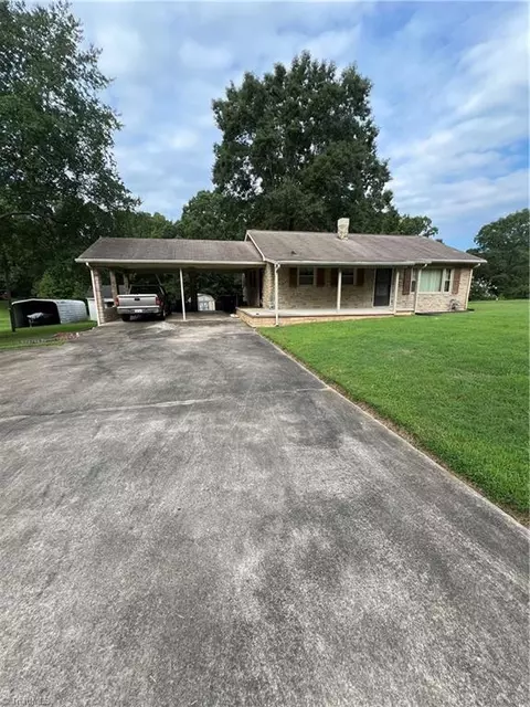 509 Ford St, Eden, NC 27288