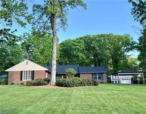 1118 Westridge Rd, Greensboro, NC 27410