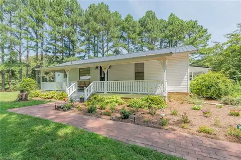 7934 Chapel Hill Church Rd, Denton, NC 27239