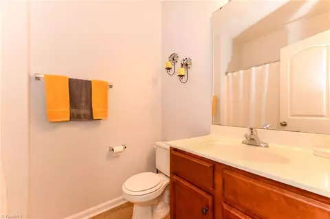 Bath - 5425 Forester Dr #2D, High Point, NC 27265 photo 1 of 3