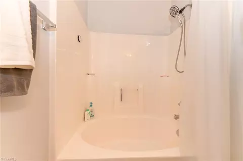Bath - 5425 Forester Dr #2D, High Point, NC 27265 photo 3 of 3