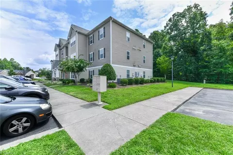 Exterior - 5425 Forester Dr #2D, High Point, NC 27265 photo 2 of 2