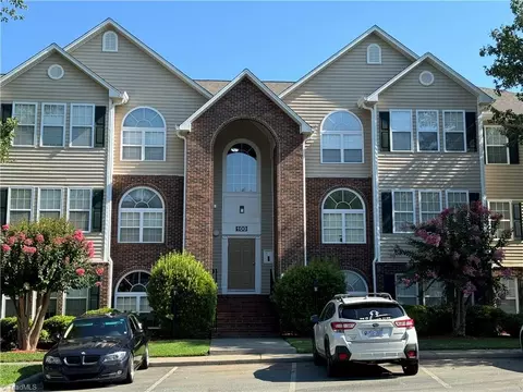 123 Mill Pond Dr, Winston Salem, NC 27106