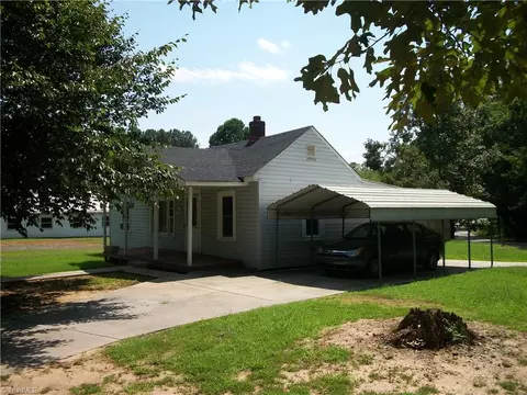 503 Kemp St, Eden, NC 27288