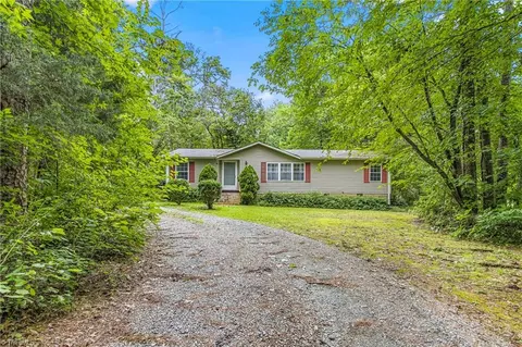 393 Eastside Dr, Denton, NC 27239