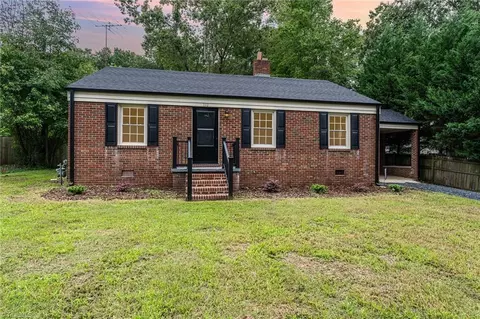 110 Sunrise Ave, Asheboro, NC 27203