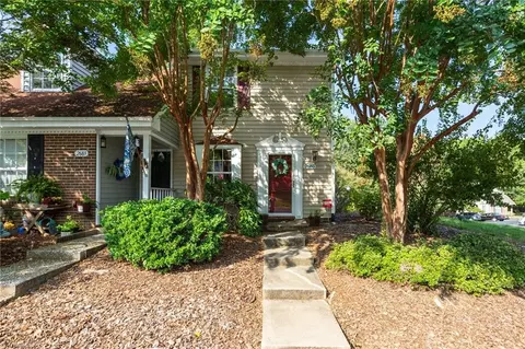 2685 Cottage Pl, Greensboro, NC 27455