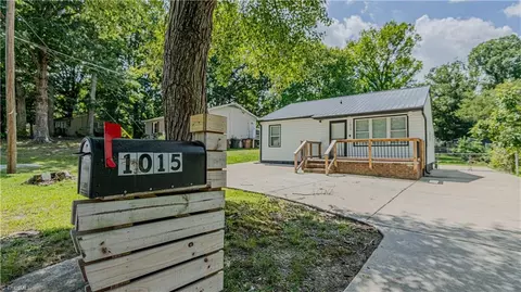 1015 Sykes Ave, Greensboro, NC 27405