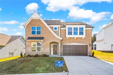 7256 Huntgate Dr, Kernersville, NC 27284