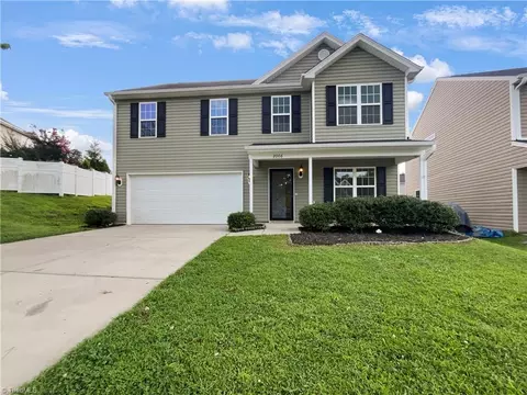 2006 Chapel Park Ln, Greensboro, NC 27405