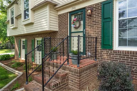 246 Deerfield Ct, Lexington, NC 27295
