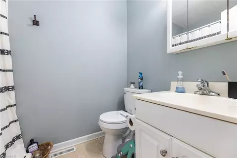 Bath - 235 Eldora Rd, Ararat, NC 27007 photo 3 of 4