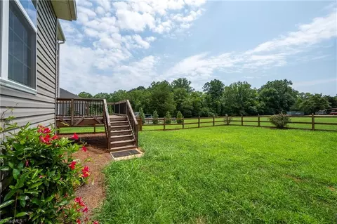 Exterior - 112 Saddlebrook Dr, Advance, NC 27006 photo 9 of 10