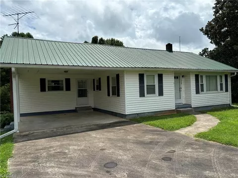 1724 1728 Shacktown Roa Shacktown Rd, Yadkinville, NC 27055