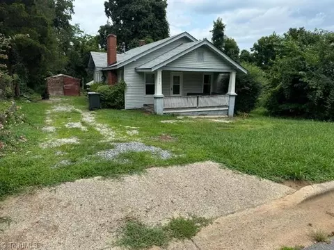 1804 Halcyon St, Greensboro, NC 27407