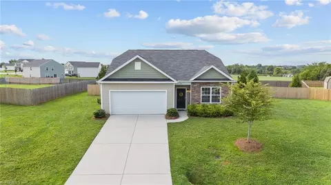 345 Mckenzie Ct, Lexington, NC 27295