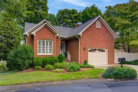 305 Hambrick Ct, Winston Salem, NC 27106