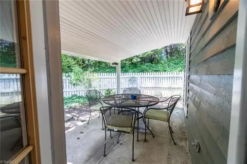 3219 Pipers Way, High Point, NC 27265 photo 23