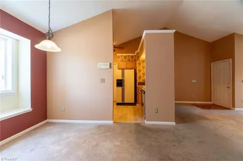 3219 Pipers Way, High Point, NC 27265 photo 10