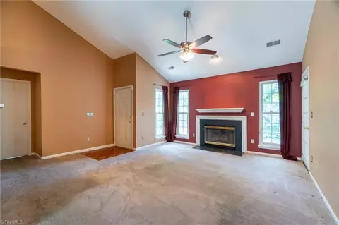 3219 Pipers Way, High Point, NC 27265 photo 9