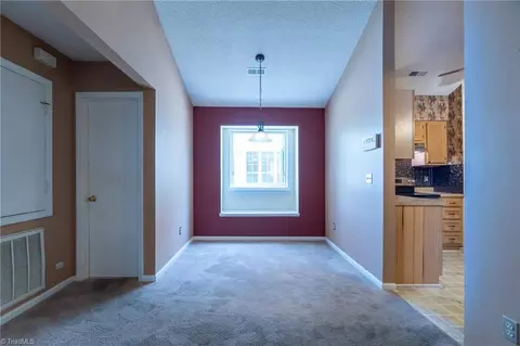3219 Pipers Way, High Point, NC 27265 photo 12