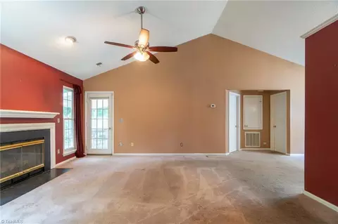 3219 Pipers Way, High Point, NC 27265 photo 6