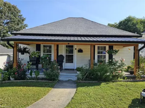 434 Durham St, Mount Airy, NC 27030