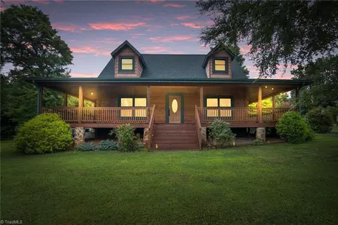 500 Timbergate Dr N, Gibsonville, NC 27249