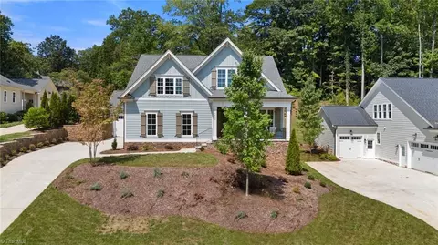 1492 Turkey Hill Rd, Winston Salem, NC 27106
